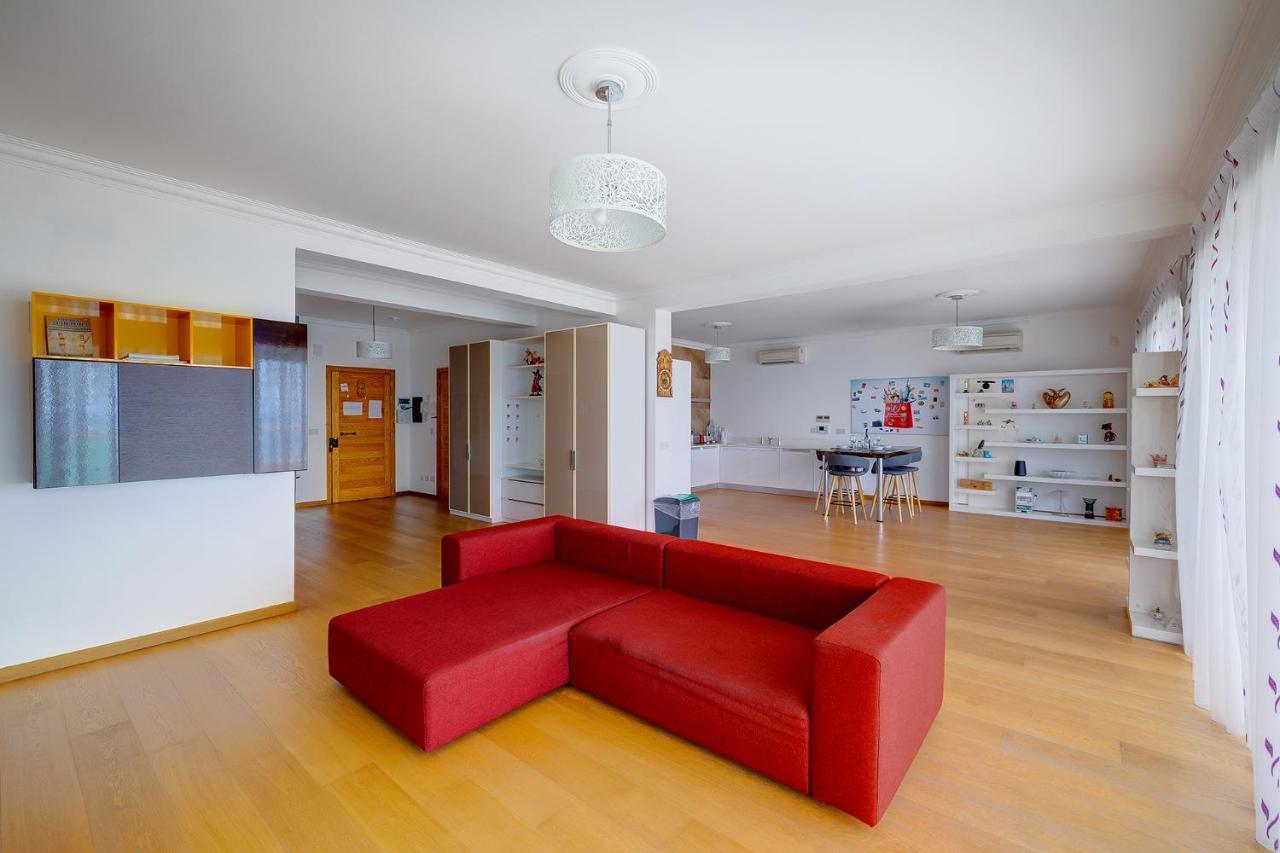 Seafront Apartment In Sliema With Pool, Upmarket Complex エクステリア 写真