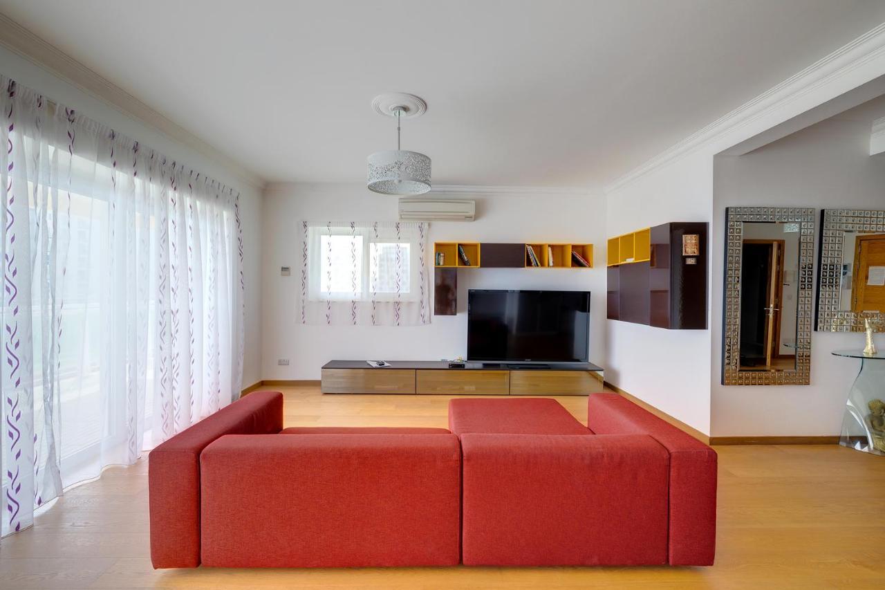 Seafront Apartment In Sliema With Pool, Upmarket Complex エクステリア 写真
