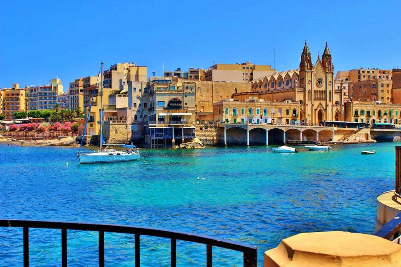 Seafront Apartment In Sliema With Pool, Upmarket Complex エクステリア 写真